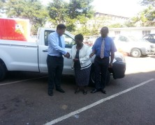 Area 18 ‘nsinjiro’ saleswoman wins Airtel’s Toyota Hilux in the Bola Kunthazi promotion