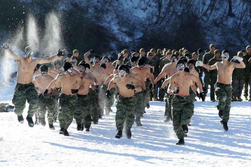 Picture of the Day: US Marines Go Shirtless During Winter 