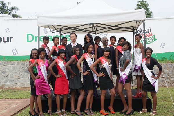 miss-mw-contestants