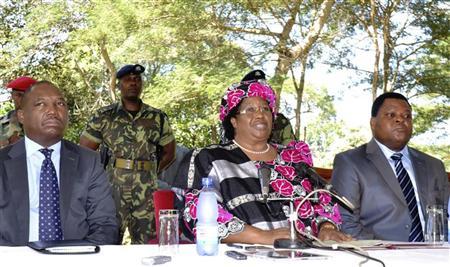 Nigeria sends an Airforce jet to fly Joyce Banda to first ladies’ summit