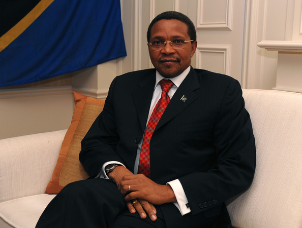 Ex-President of Tanzania Jakaya Kikwete to hold talks with Mutharika