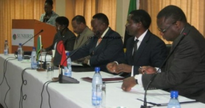 Malawi, Tanzania delegation meets Chisano over lake malawi dispute