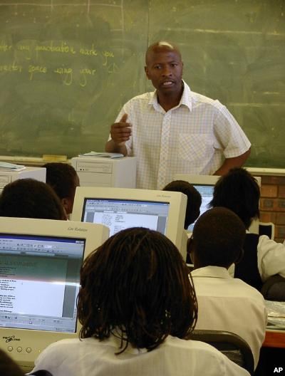 ICT in schools: let us keep up with the times