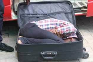Malawian hides in a suitcase to enter SA