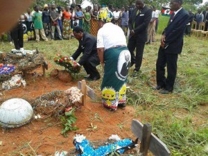 The MCP laying a wreath