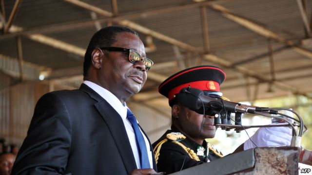 MUTHARIKA TO DISPLAY WIFE AFTER OFFICIATION TOMORROW