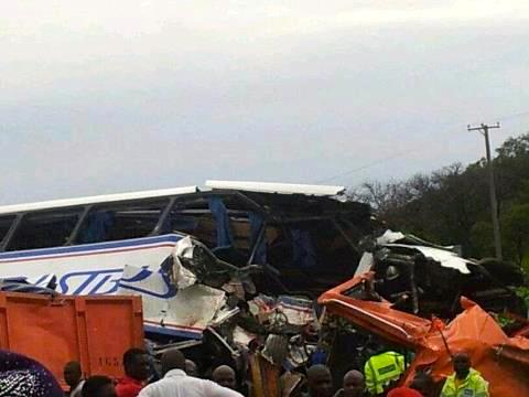 OVER 60 PEOPLE INJURED IN A BUS ACCIDENT IN NKHATABAY