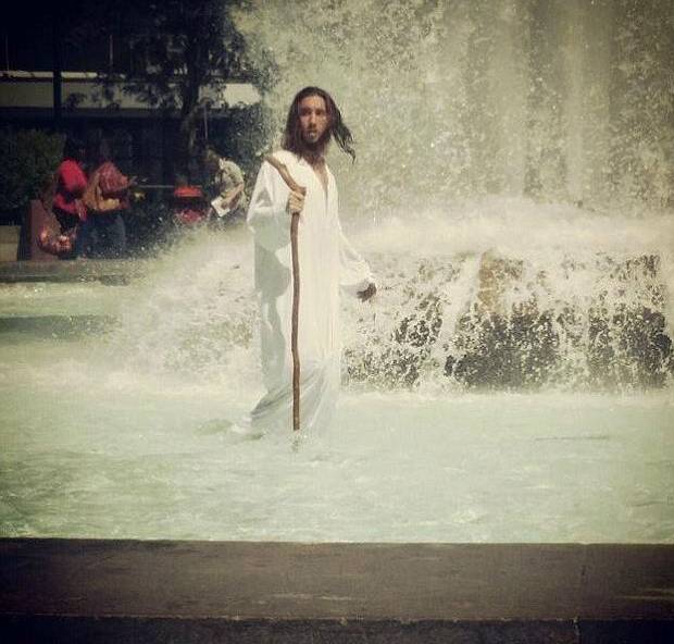 Fake Jesus Arrested For Walking on Water in USA