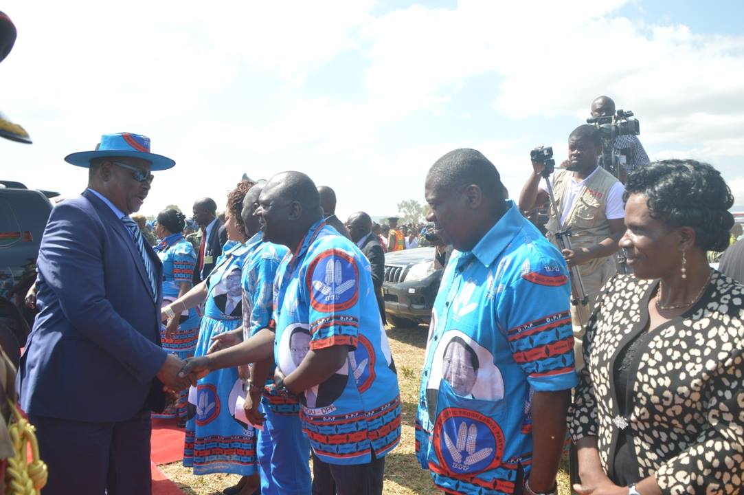 Mutharika orders dismissal of thieves in civil service