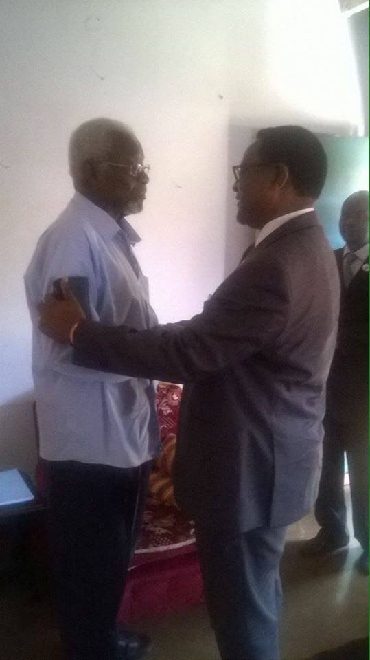 Chakwera meets Chakuamba