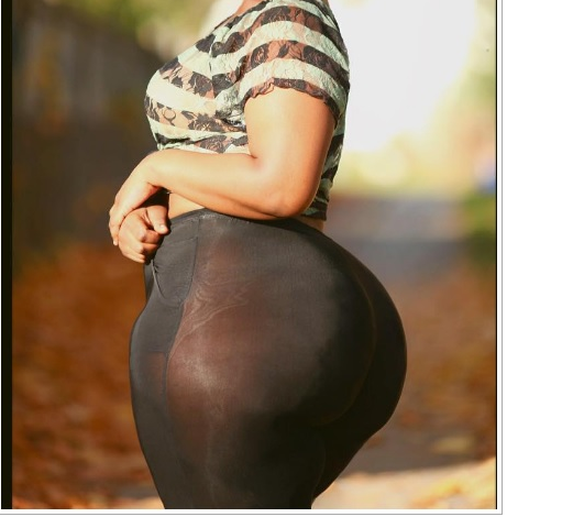 Do ladies do this for fame? See this woman shares online (photos)