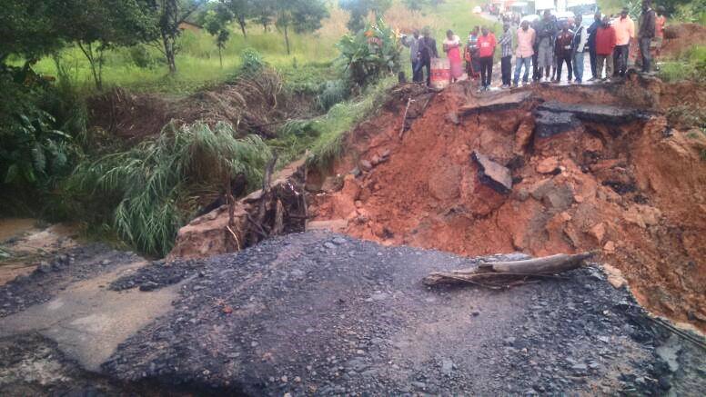 Bridge washed away at Jarawe along M1 road in Rumphi (see photos)