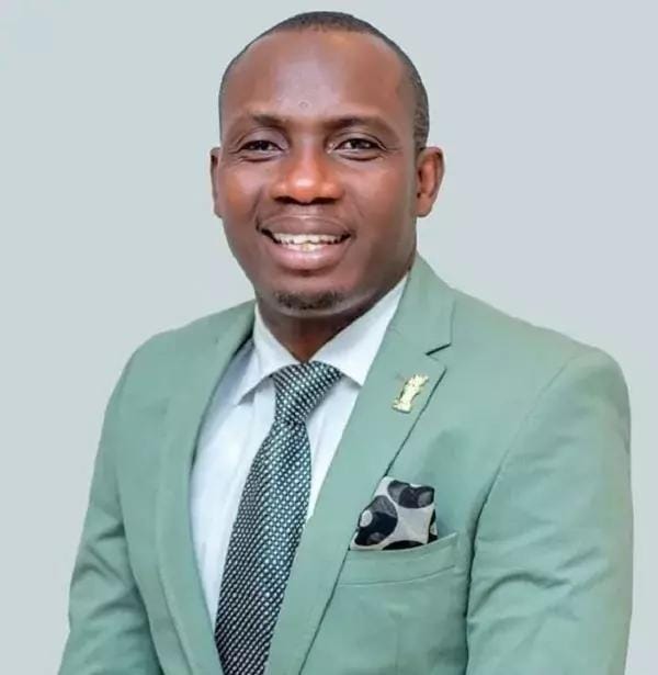 Don’t allow a poor man marry you – Ghanaian pastor advises young ladies