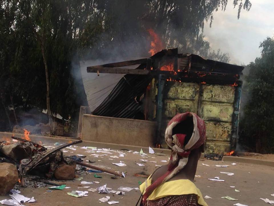 Minibus drivers sets ablaze Police units in Machinjiri: MSCE exams disrupted in Ndirande