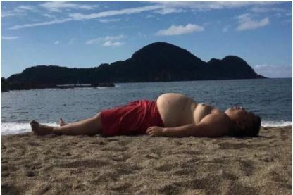 Tourist Stunned After Discovering That a Hilly Landscape Is Exactly the Same Shape as His Body