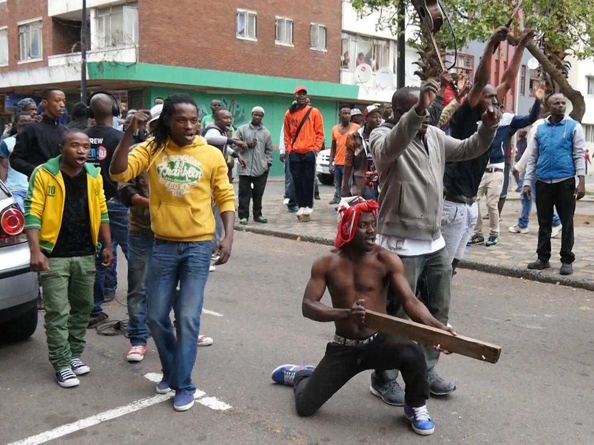 Негры воспитывают. Африканские анархисты. ЮАР жизнь людей.