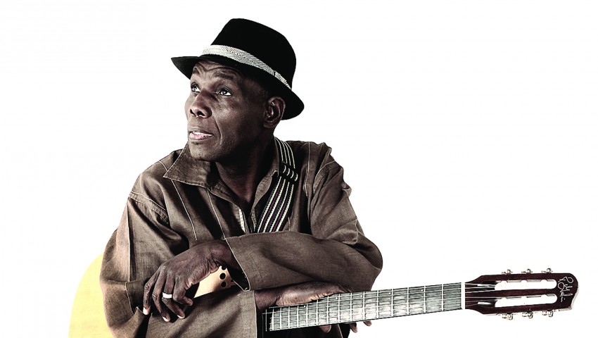 Veteran Musician Oliver Mtukudzi Dies