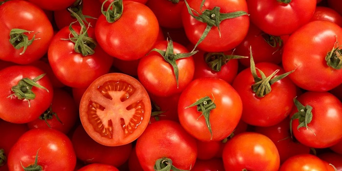 5 Health Benefits Of Eating Raw tomatoes