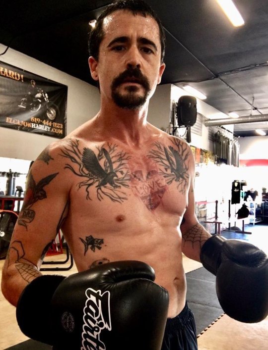 Man Cuts Off Ties with Relatives Because of Chewing Noises His Partners Make, ‘It makes me go crazy’