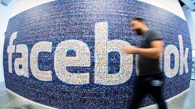 FACEBOOK APOLOGISES AFTER BLACK WORKERS COMPLAIN OF BIAS