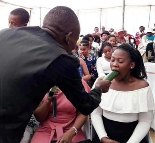 See Pastor Teaching Female Members How to Give Blow-Job in Chu