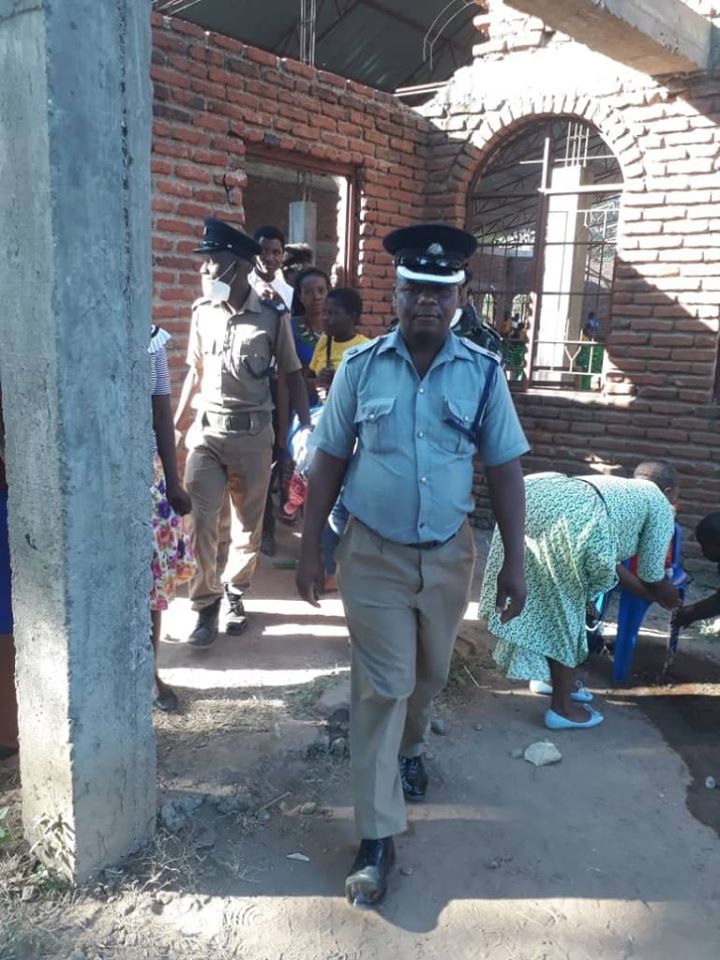 Police disburse Christian found praying in churches in Balaka