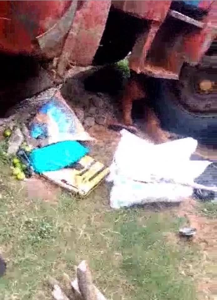 Girl Escapes While Her Mother Is Crushed By Tipper Truck In A Fatal Accident (Video)