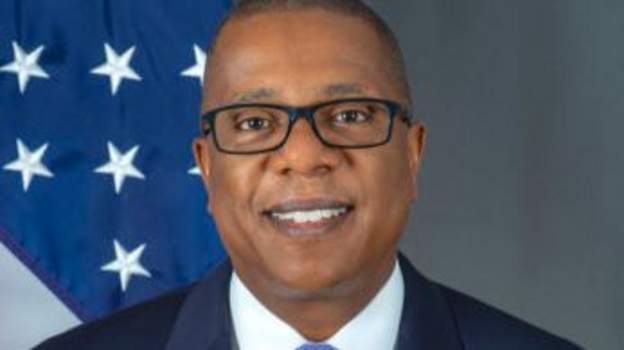 Zimbabwe threatens To Expel US Envoy