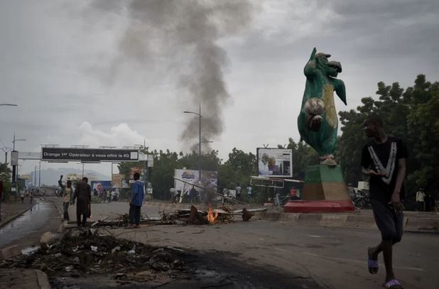 Four civilians killed in Mali unrest