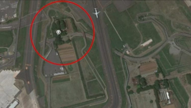Farmer Lives in the Middle of Japan's Second Largest Airport ...