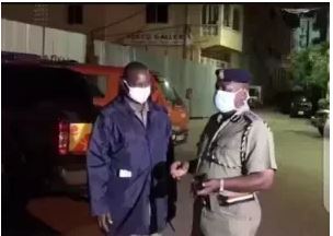 Police officer is beaten to death by Angry mob, after trying to arrest resident with no face Mask