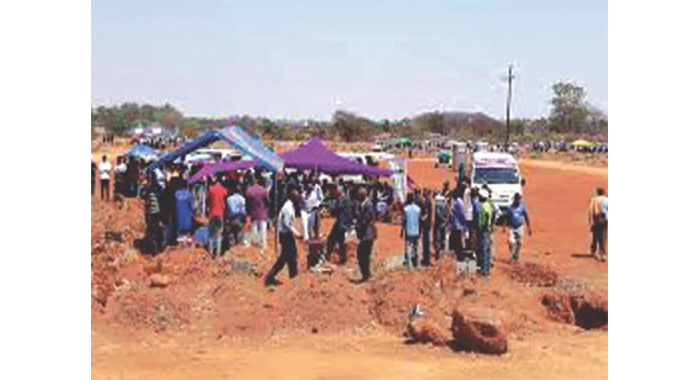 Violence Erupts At Funeral As Thieves Are Caught Stealing From Mourners