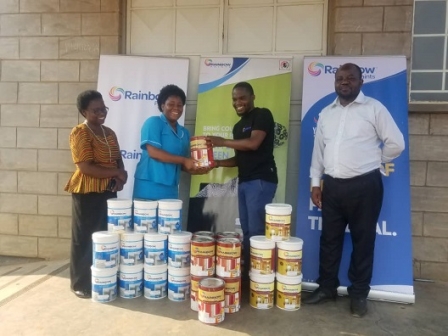 Rainbow Paints donates Paint to Salima Hospital