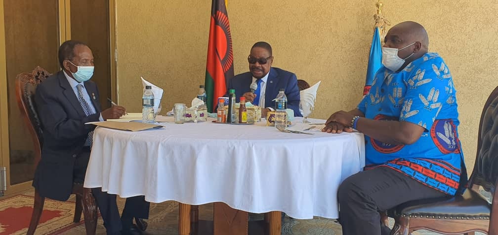 Mutharika meeting with District governors from Central Region