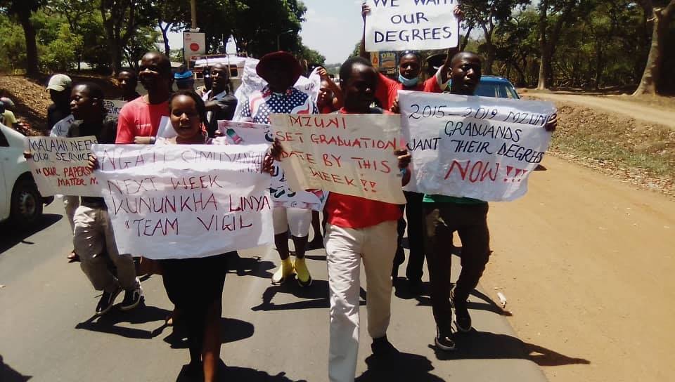 Mzuzu University students protest graduation delay