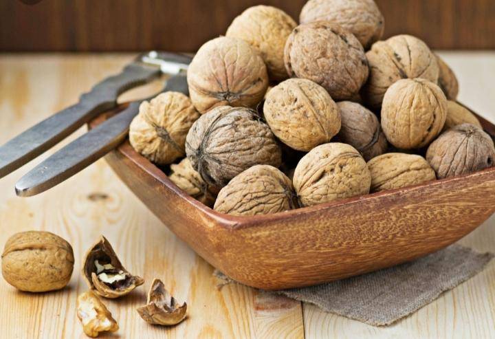 Ladies if you are having difficulties getting pregnant, eat these foods