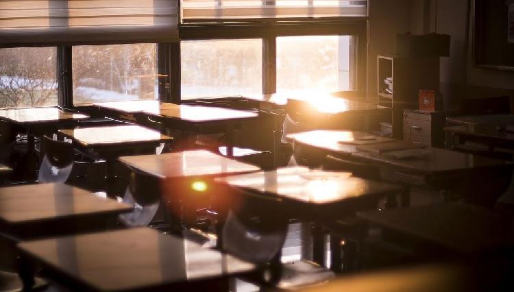 Mozambican schools told to close over Covid-19 violations