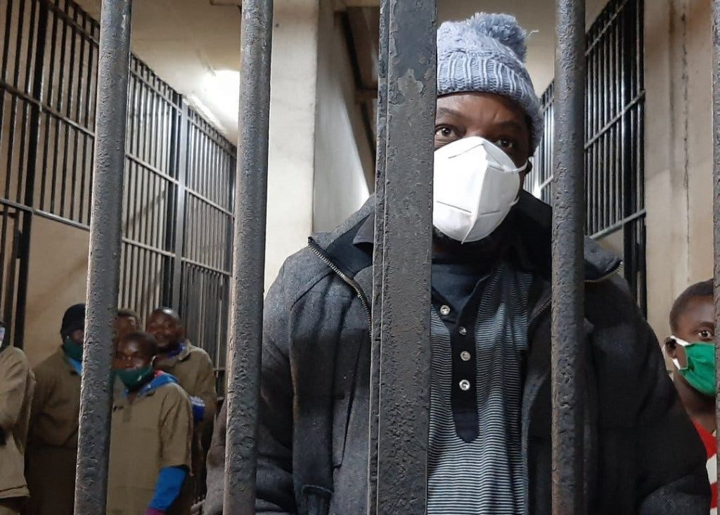 Zimbabwean investigative journalist arrested over a tweet