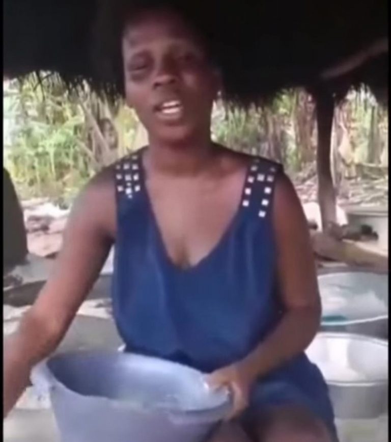 Industrious Blind Ghanaian Woman Touches Hearts As She’s Filmed Frying Cassava Flour To Pay For School [Video]