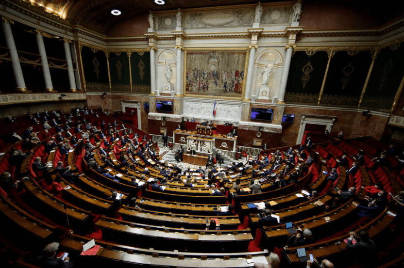 France outlaws s_x with children aged under 15