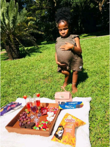 23 Year Old Shortest Lady Leaves People Speechless As She Celebrates Her Baby Bump (Photos)
