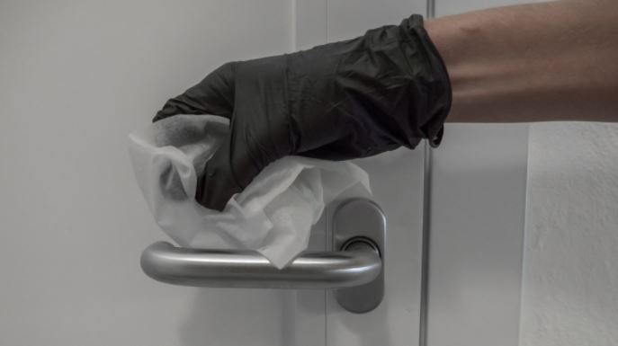 COVID 19: Tips to care for infected people at home