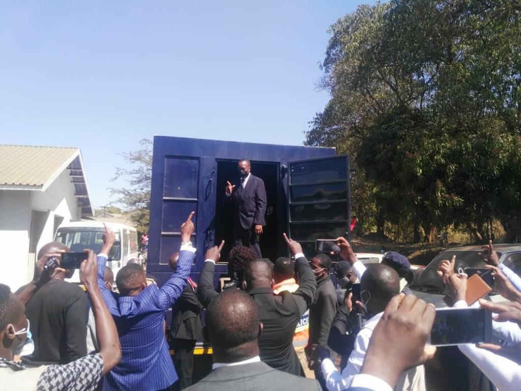 KABAMBE ARRIVES AT LILONGWE HIGH COURT