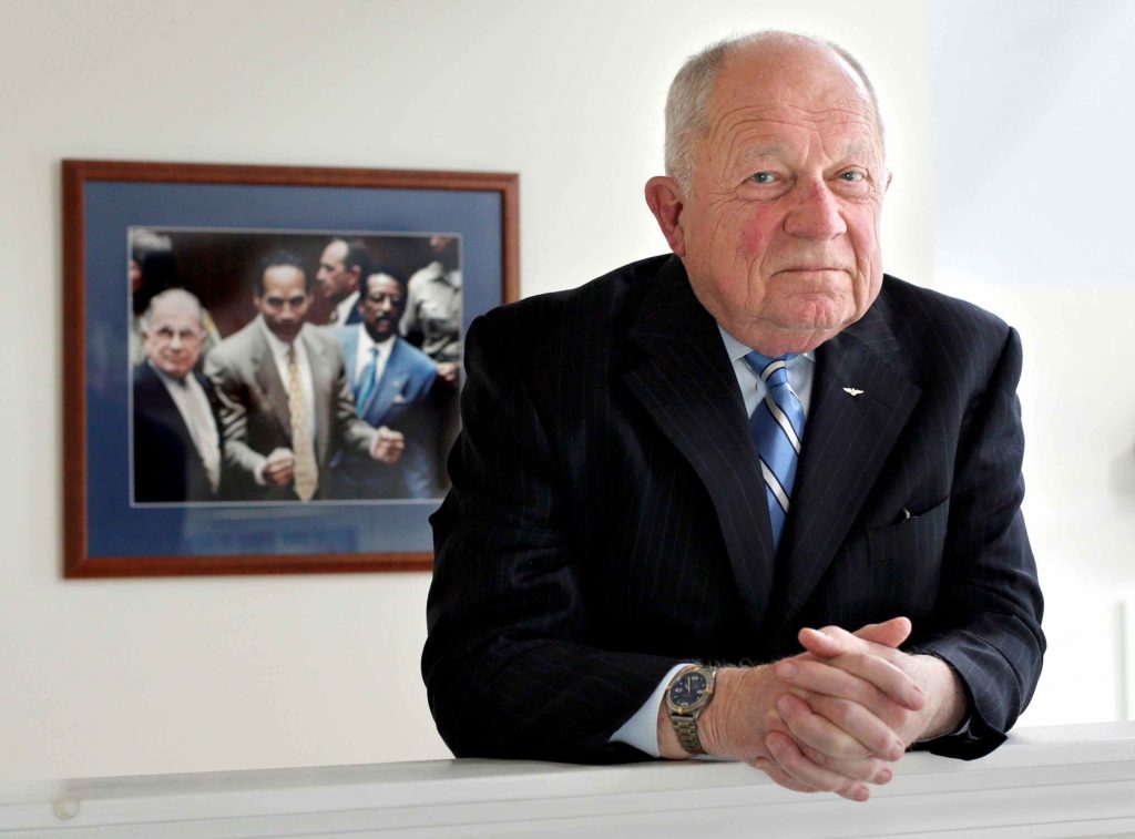 F. Lee Bailey, celebrity attorney who defended O.J. Simpson and others, has died at 87