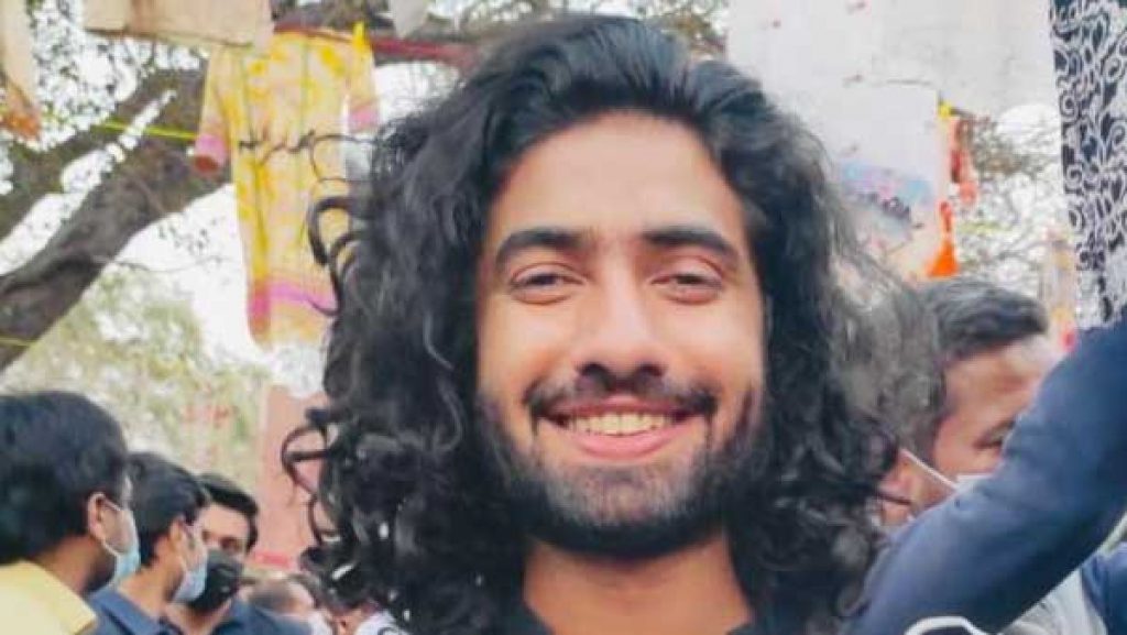 Pakistan artist arrested for having ‘long hair’