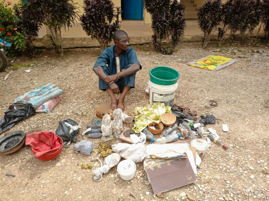 Suspected ritualist arrested with human skull in Nigeria (photos)