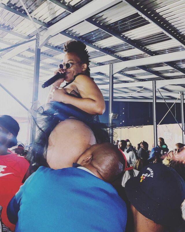 Zodwa Wabantu Allows Fan To Kiss Her B**ty On Stage