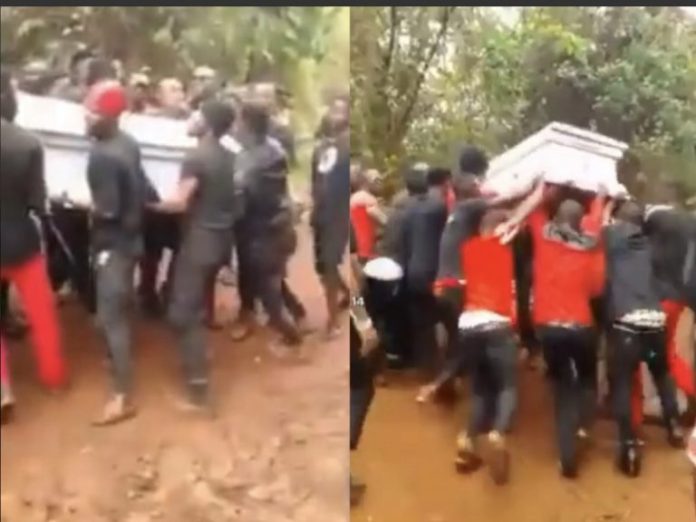 Bizzare: Corpse of lady refuse to be buried as she fights Pallbearers from burying her in coffin
