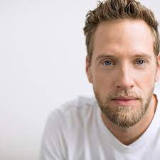 Moment lady tried to embarrass a white man publicly probably for eating her and refusing to pay (See Video)