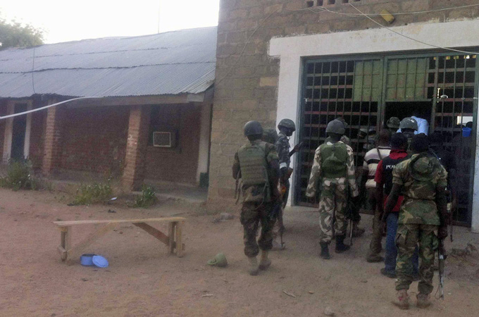 Nigeria recaptures 108 inmates after prison outbreak